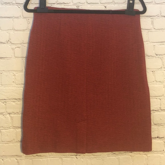 J. Jill Women's Red Chevron Stretch Skirt - Picture 2 of 8